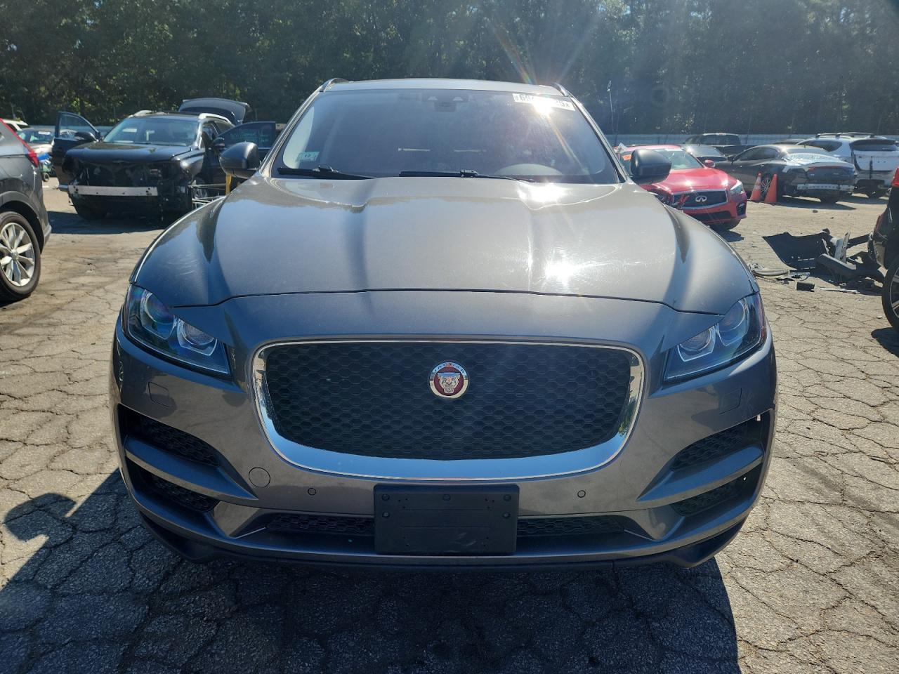 2017 Jaguar F-Pace Prestige - Image 5