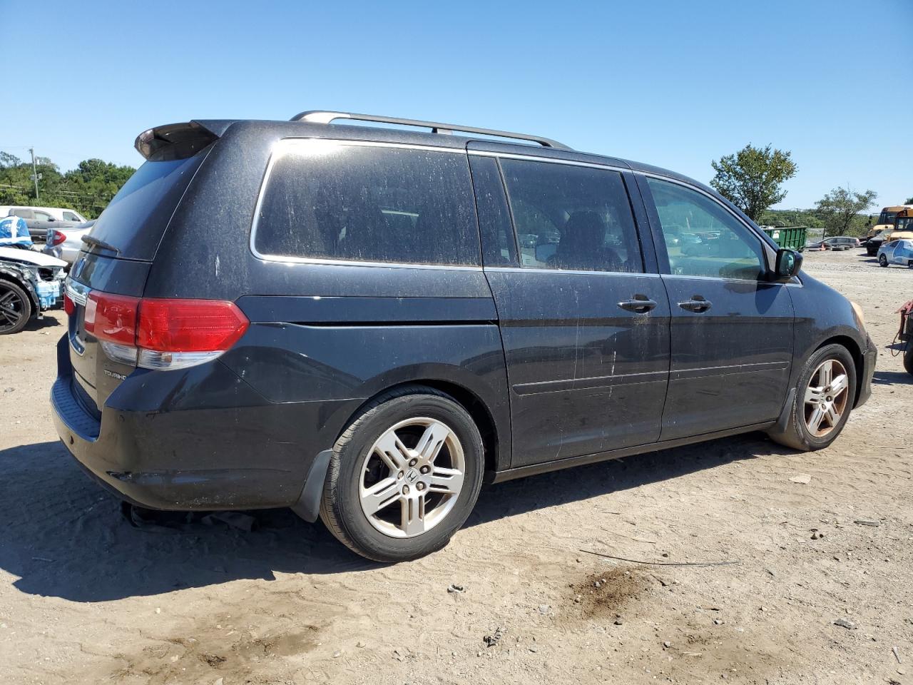 2008 Honda Odyssey Touring - Image 3