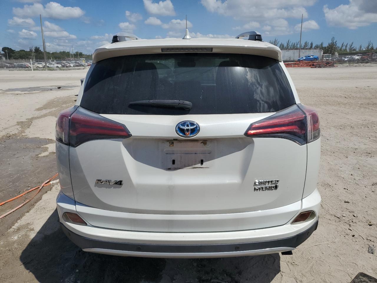 2016 Toyota Rav4 Hv Limited - Фото 6