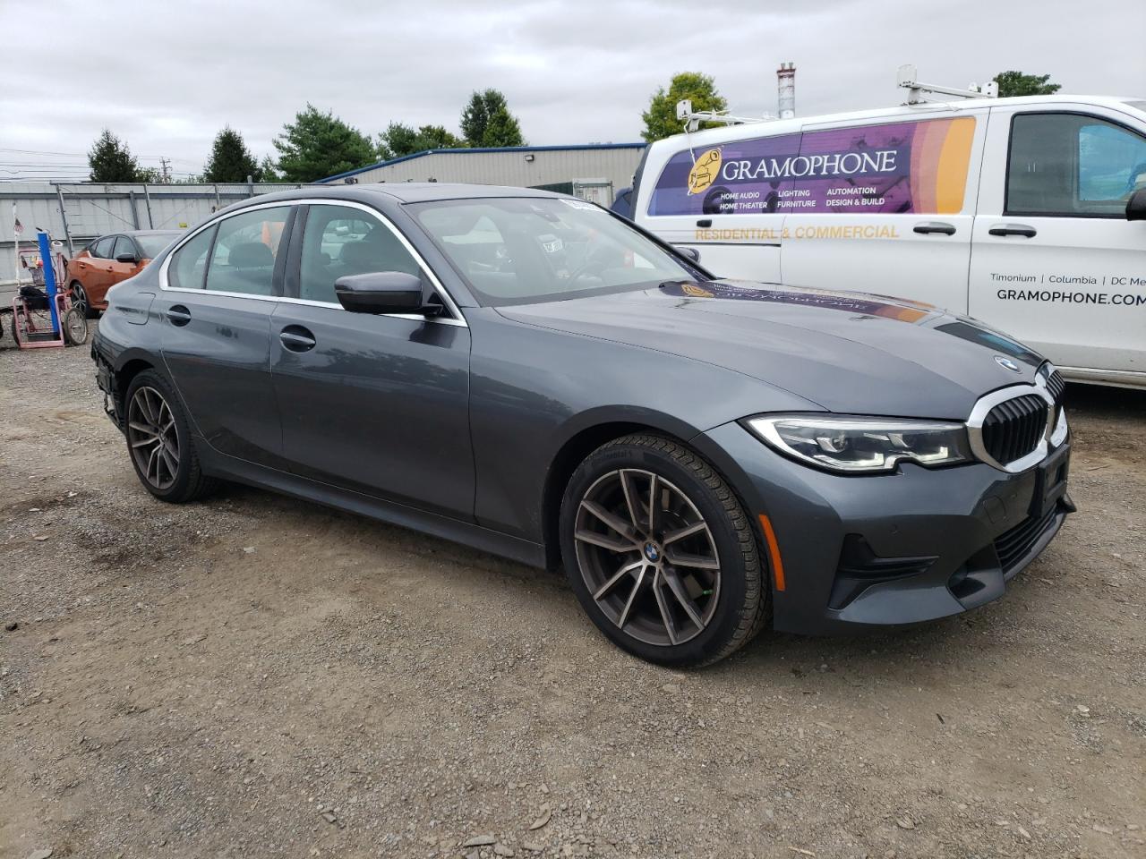 2021 BMW 330Xi - Image 4
