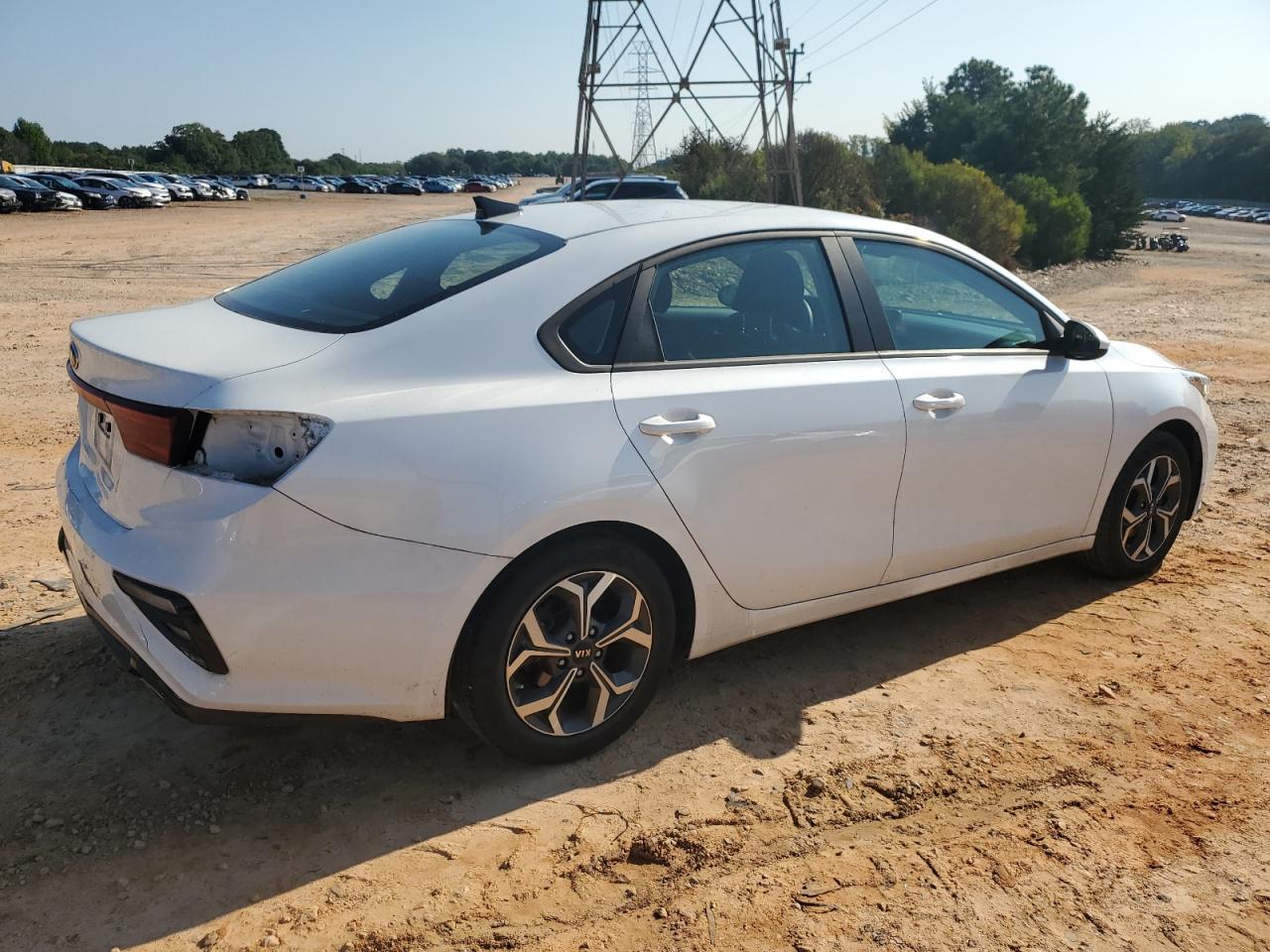 2021 Kia Forte Fe - Image 3