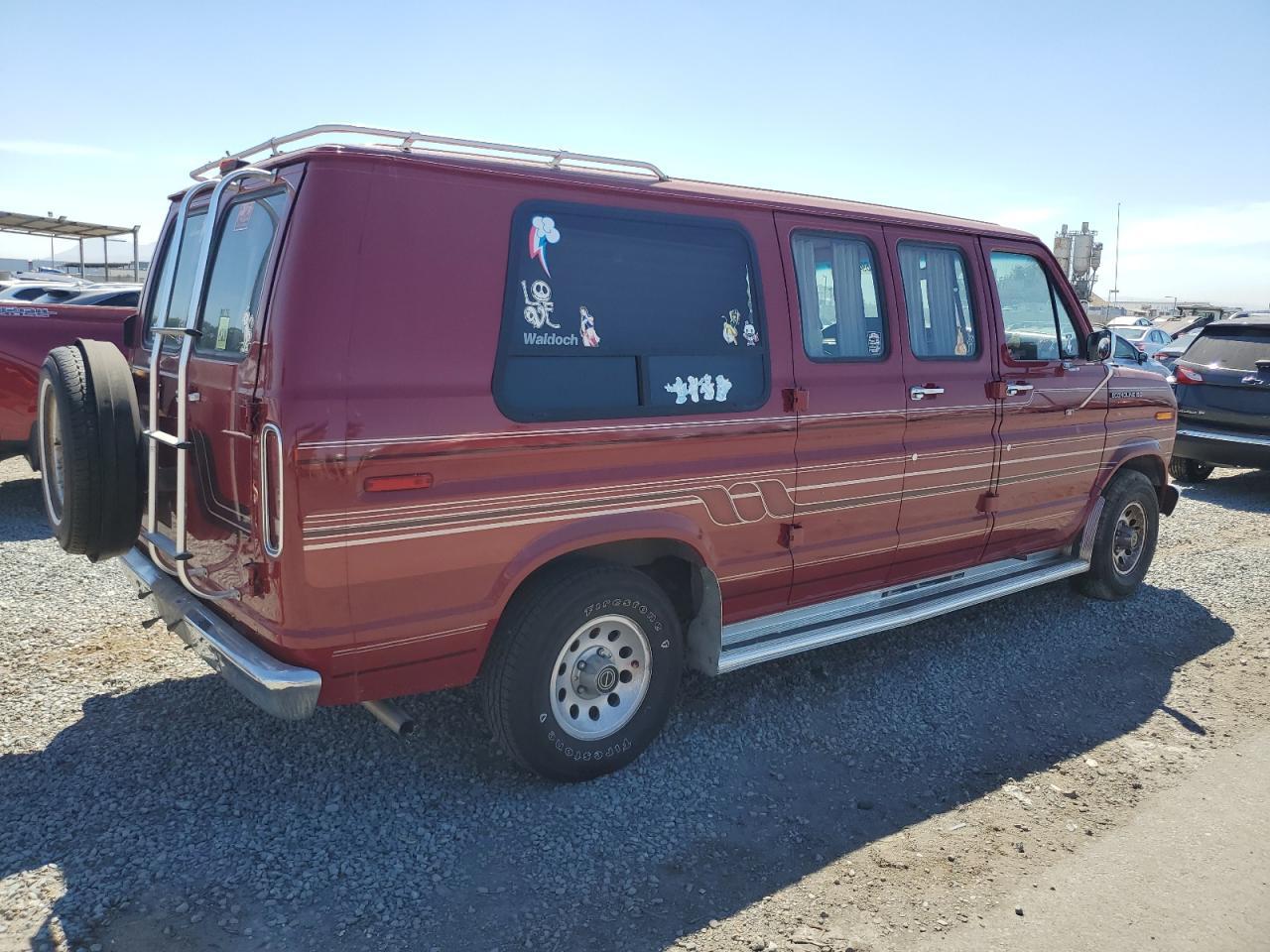 1990 Ford Econoline E150 Van - Image 3