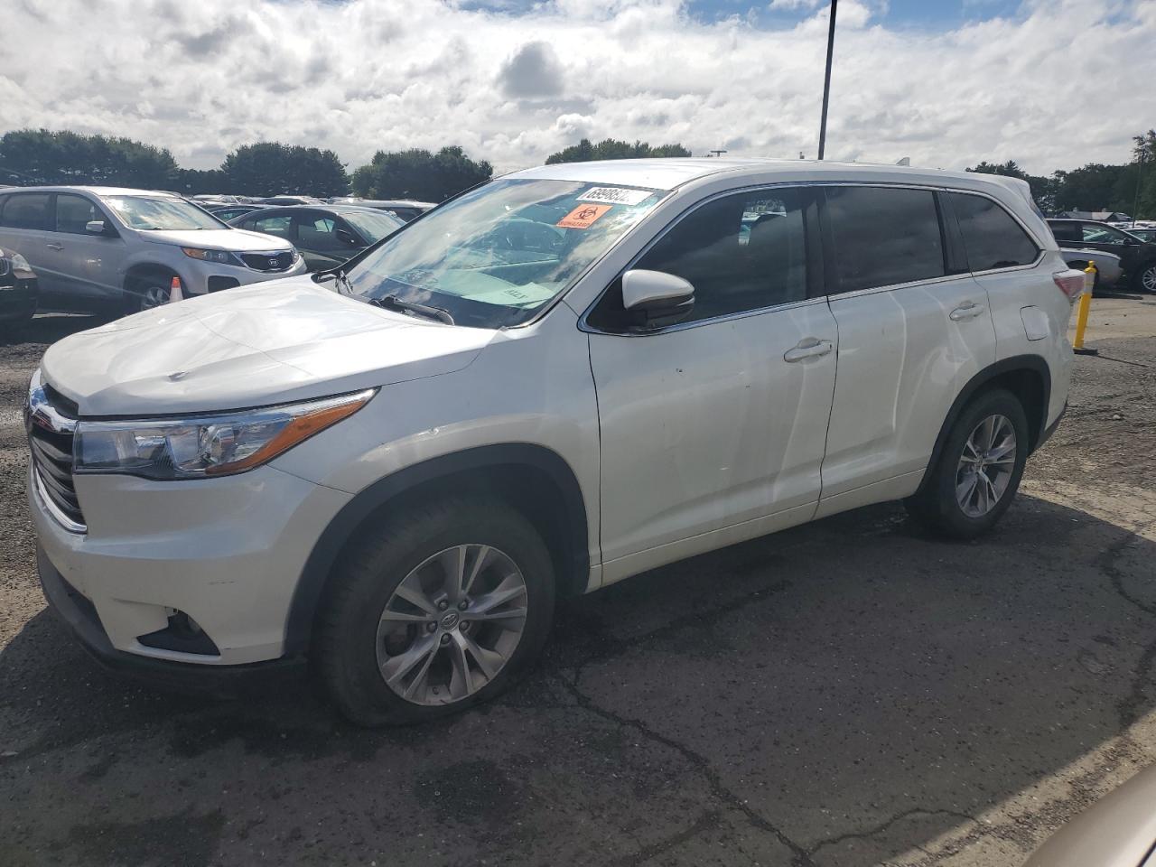 2015 Toyota Highlander Le