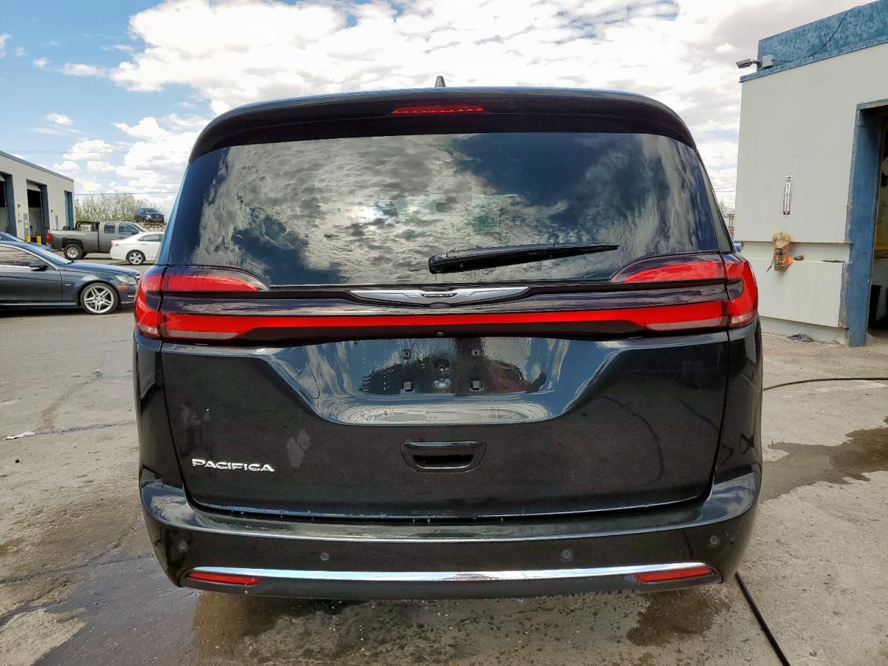 2023 Chrysler Pacifica Touring L - Фото 6