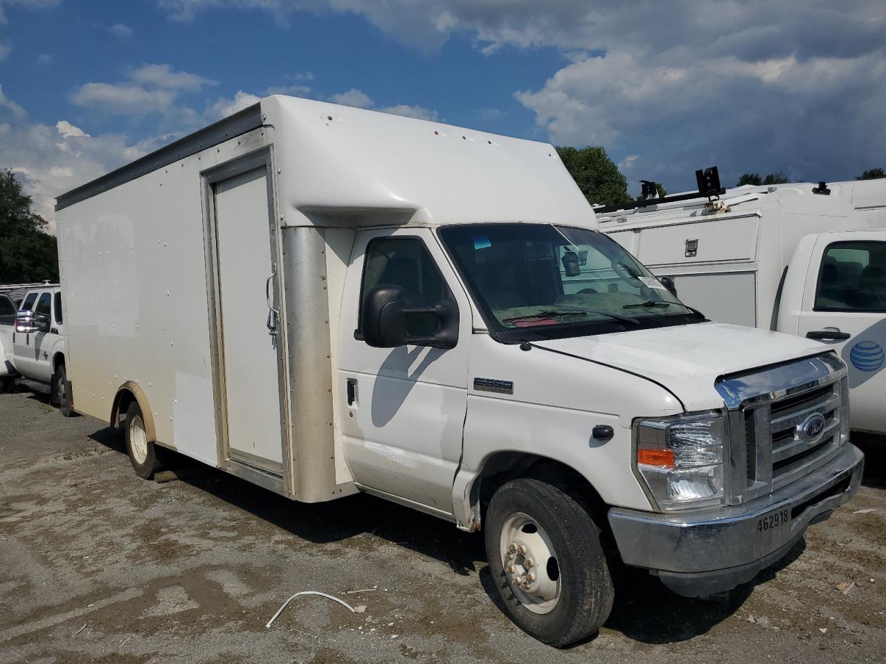 2022 Ford Econoline E350 Super Duty Cutaway Van - Фото 4