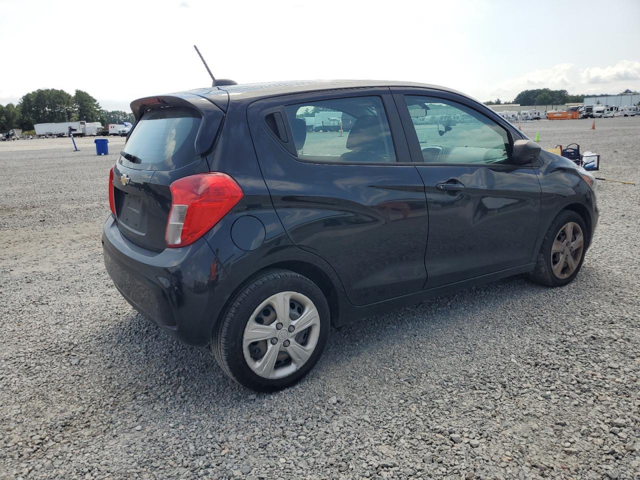 2021 Chevrolet Spark Ls - Фото 3