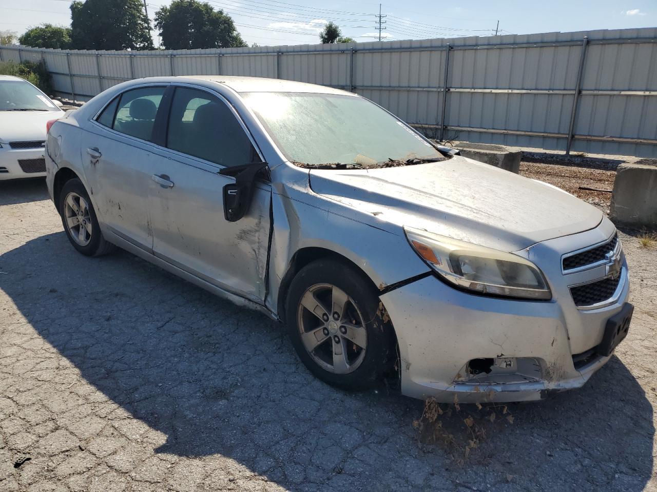 2013 Chevrolet Malibu Ls - Image 4