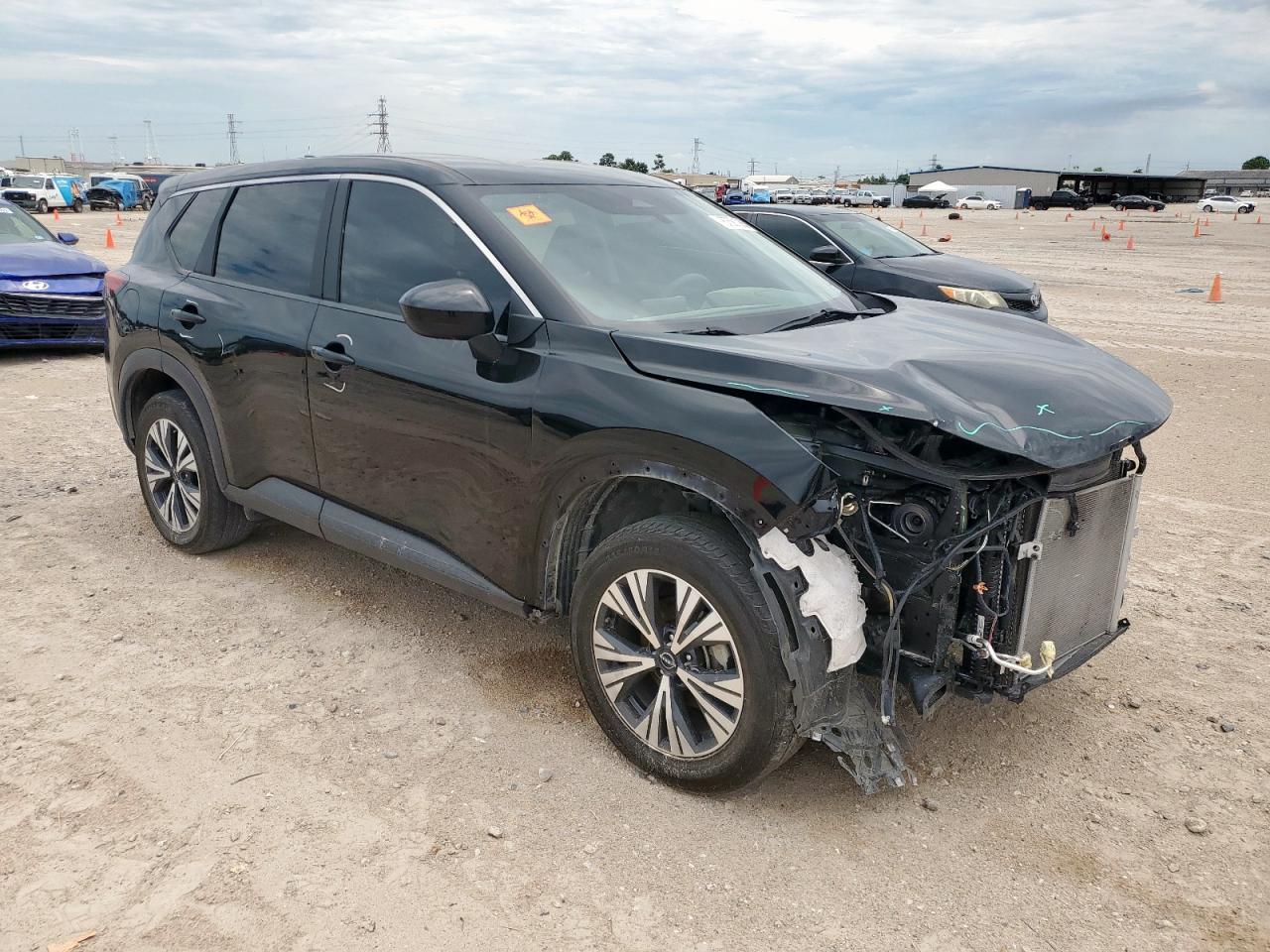 2023 Nissan Rogue Sv - Image 4