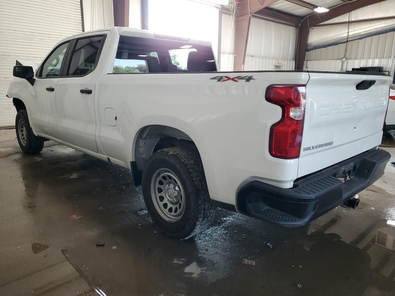 2020 Chevrolet Silverado K1500 - Image 2