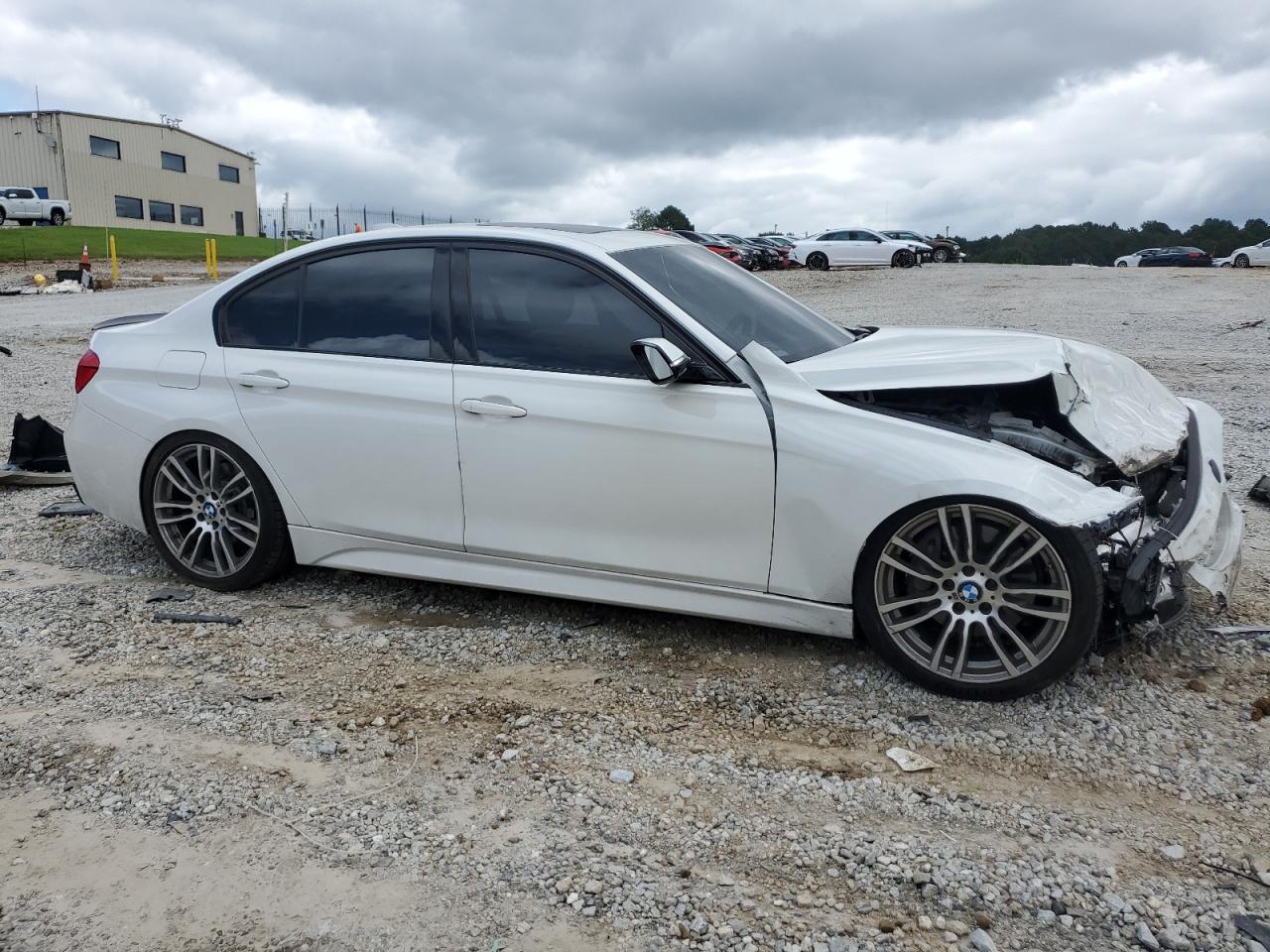2016 BMW 340 Xi - Фото 4