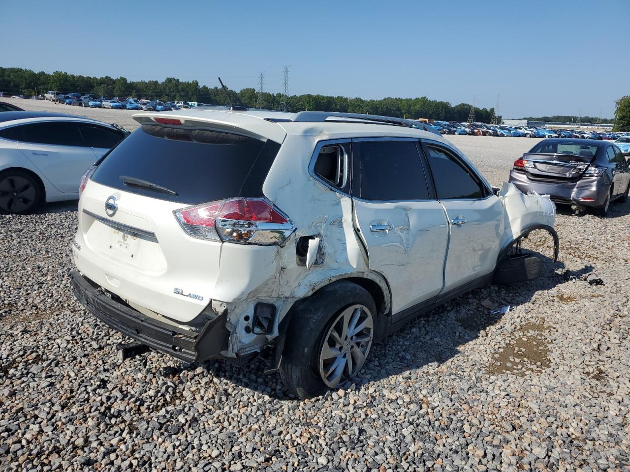 2015 Nissan Rogue S - Фото 3