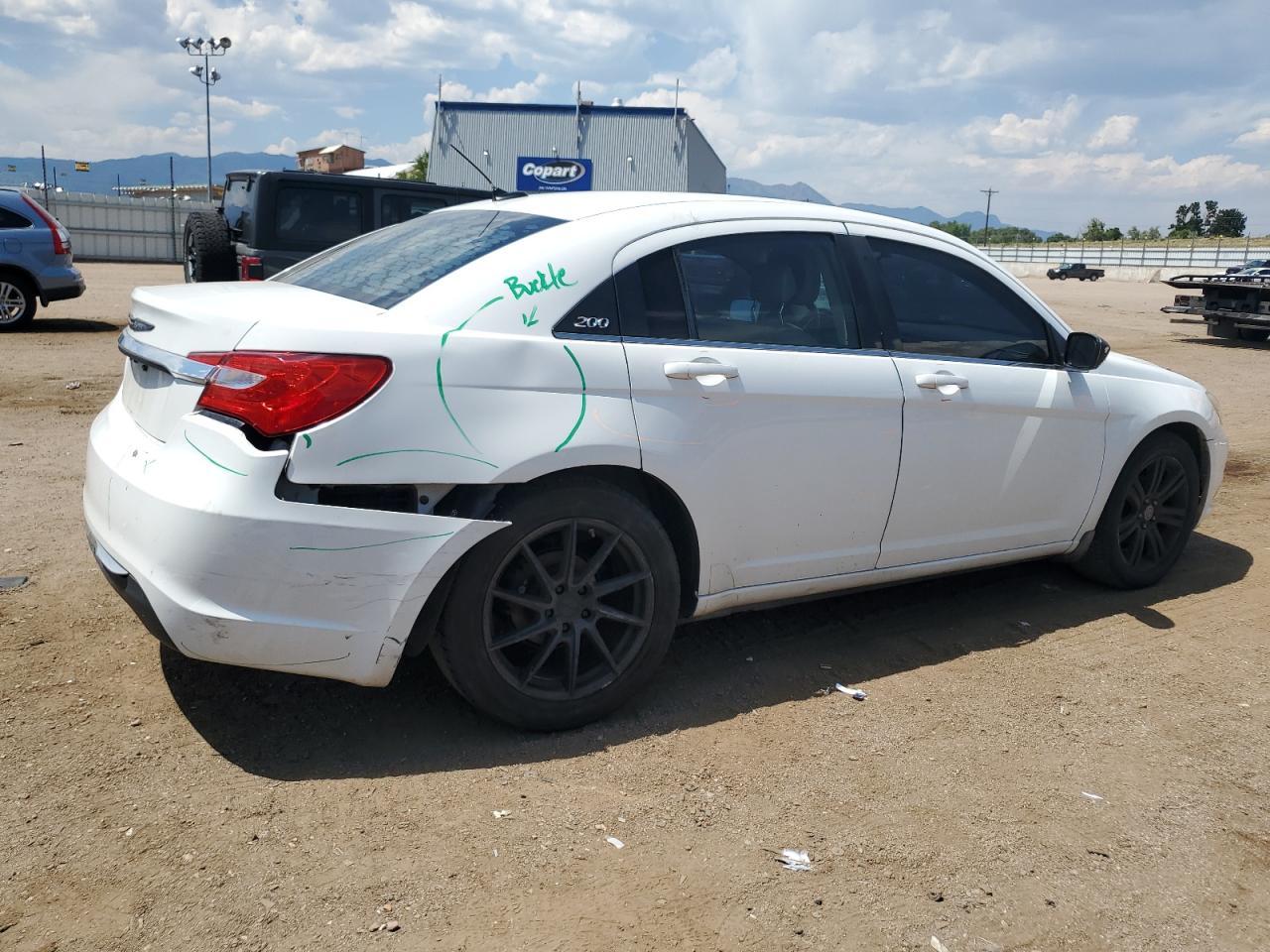 2013 Chrysler 200 Lx - Image 3