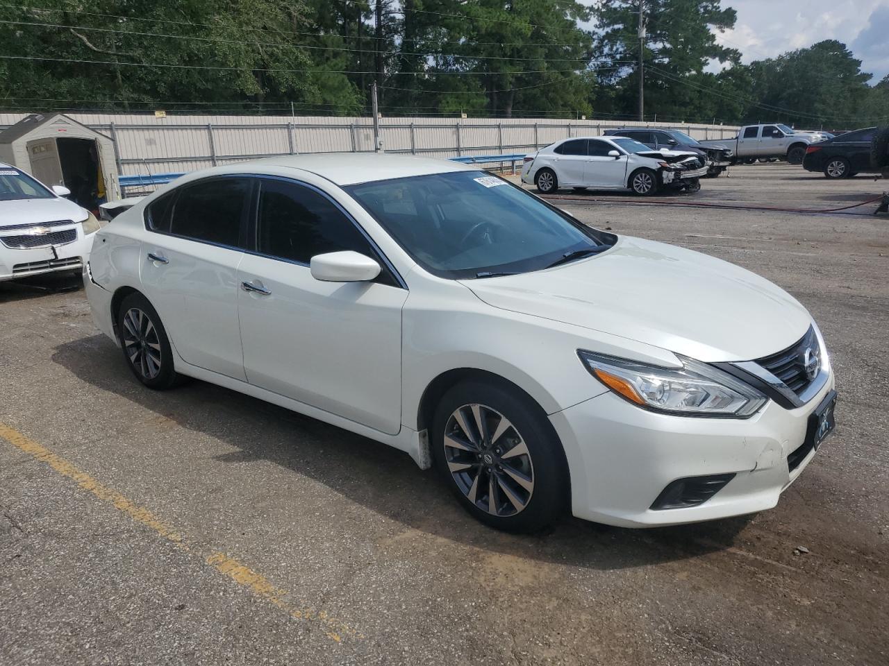 2016 Nissan Altima 2.5 Sv - Image 4