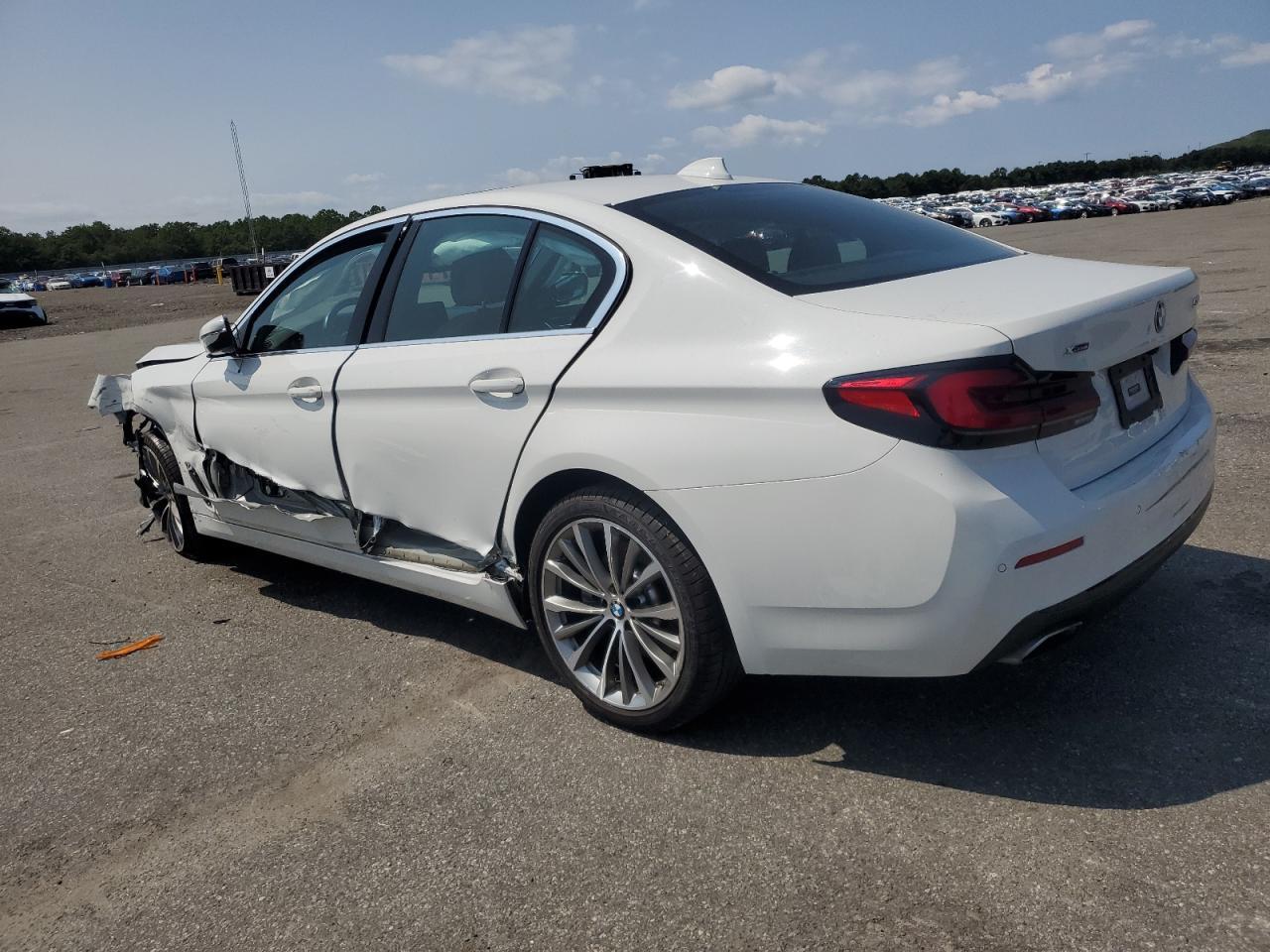 2023 BMW 530 Xi - Image 2