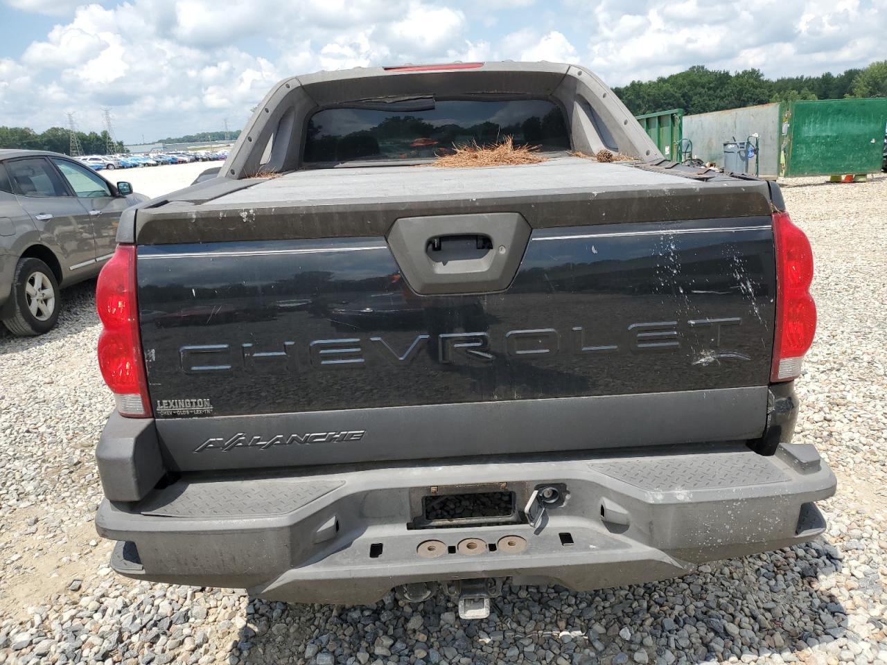 2003 Chevrolet Avalanche C1500 - Image 6