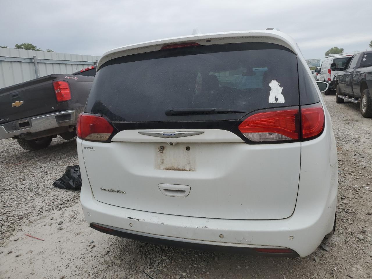 2018 Chrysler Pacifica Touring L - Фото 6