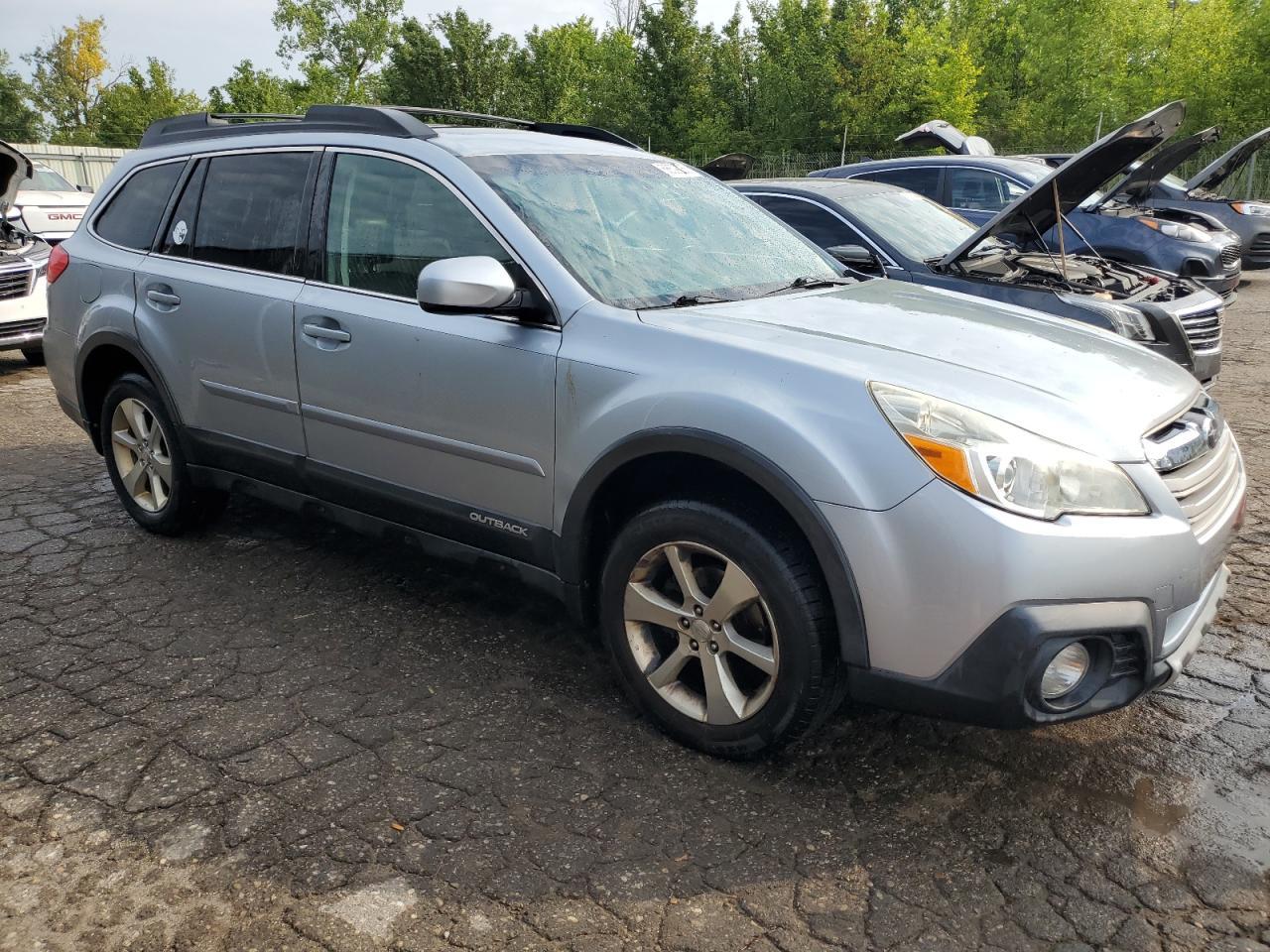 2013 Subaru Outback 2.5I Limited - Image 4