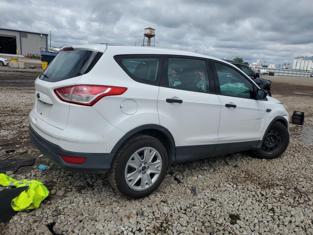 2015 Ford Escape S - Фото 3