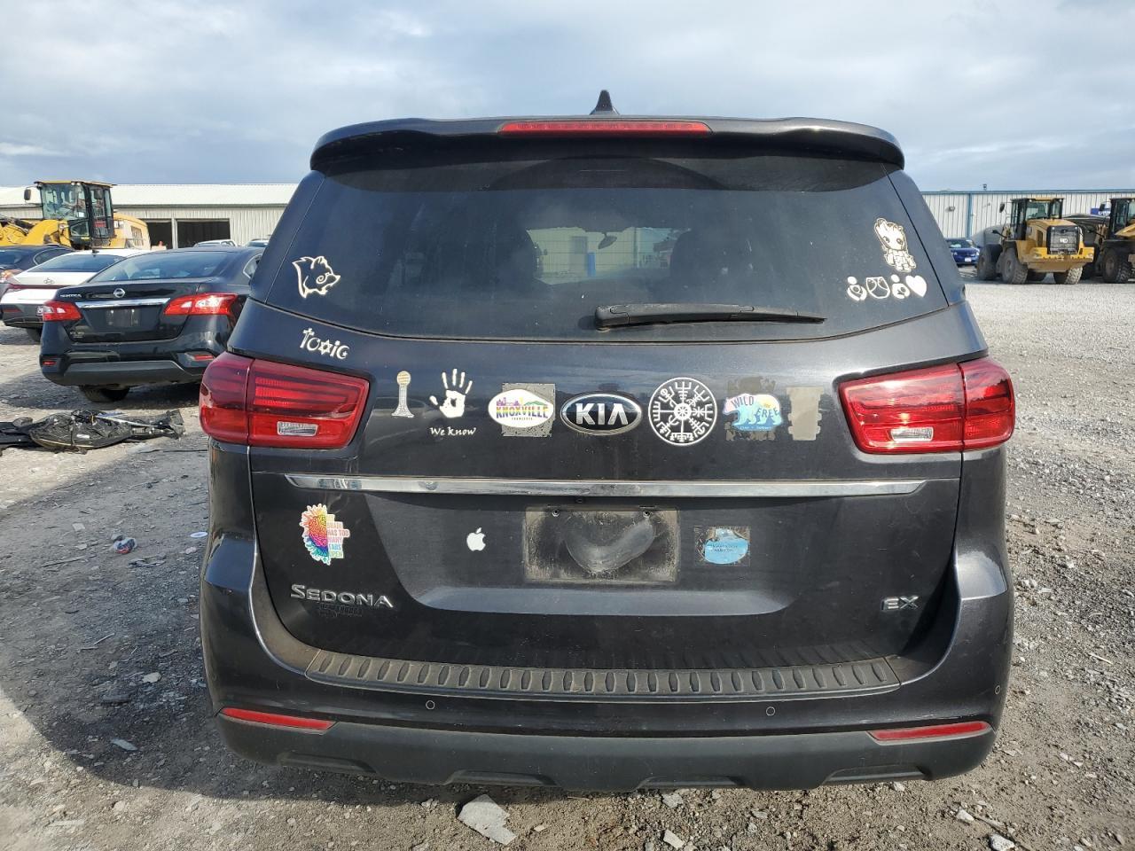 2019 Kia Sedona Lx - Фото 6