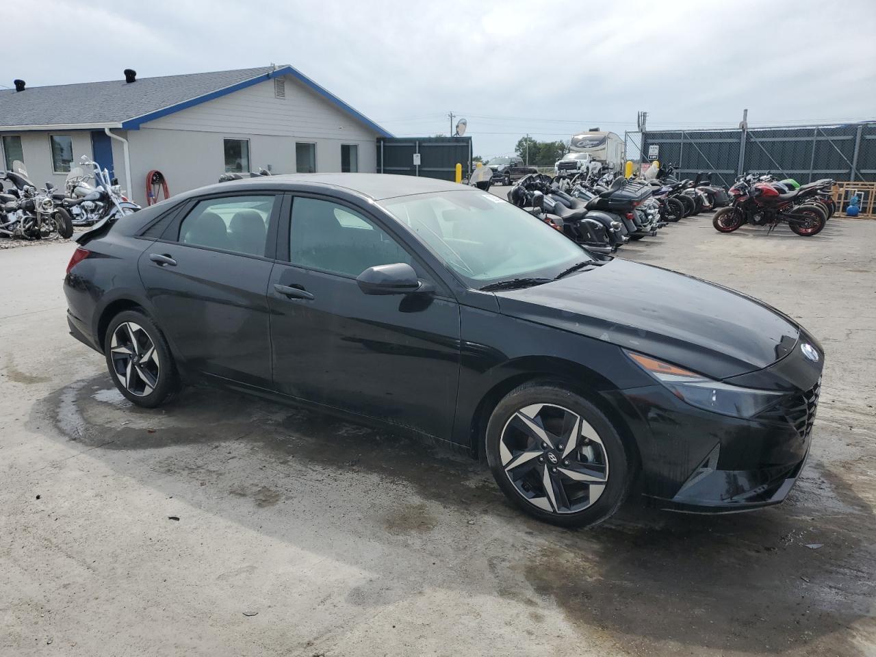 2023 Hyundai Elantra Sel - Фото 4