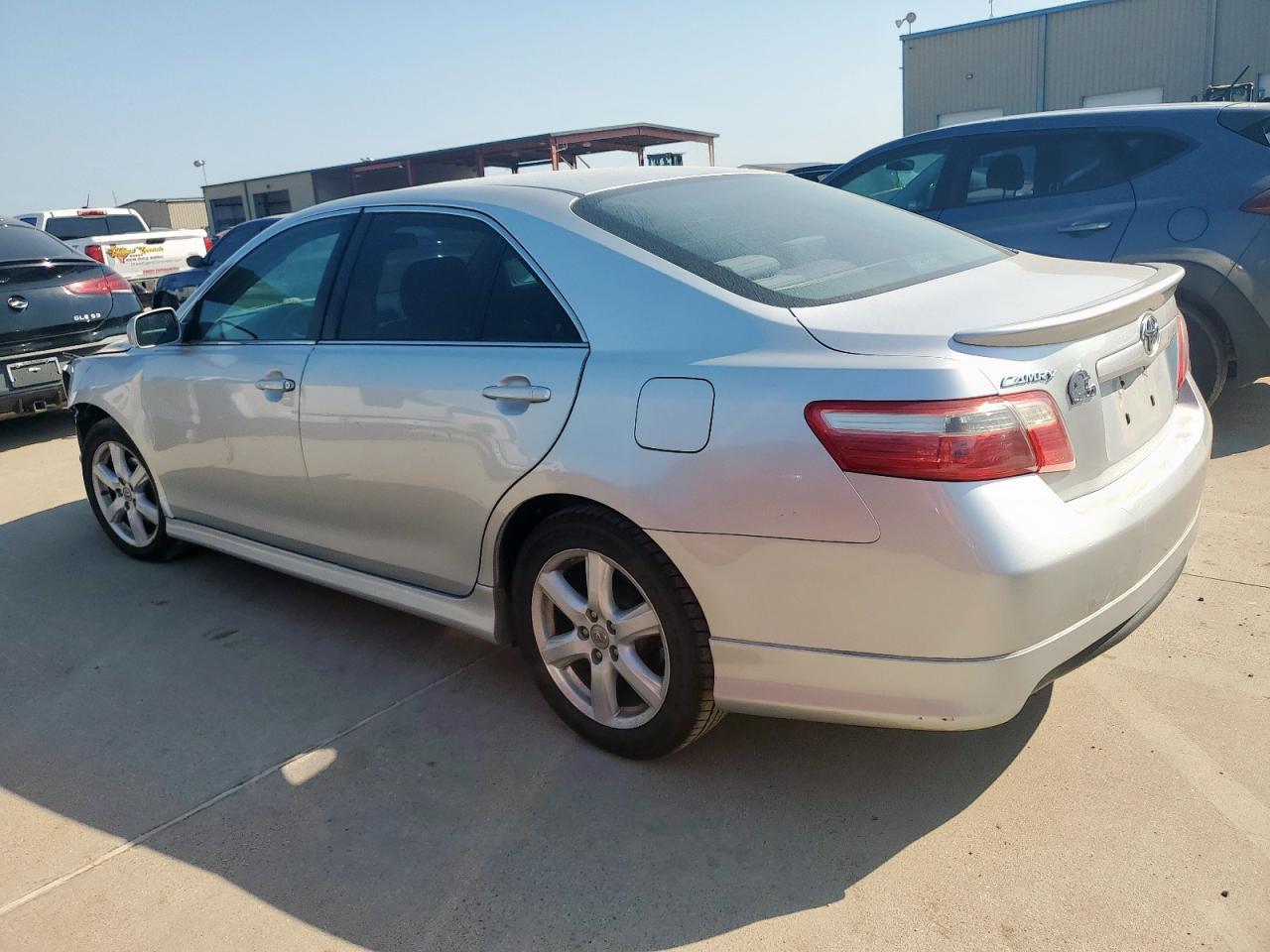 2009 Toyota Camry Base - Фото 2