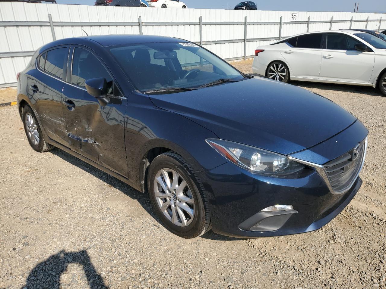 2014 Mazda 3 Touring - Image 4