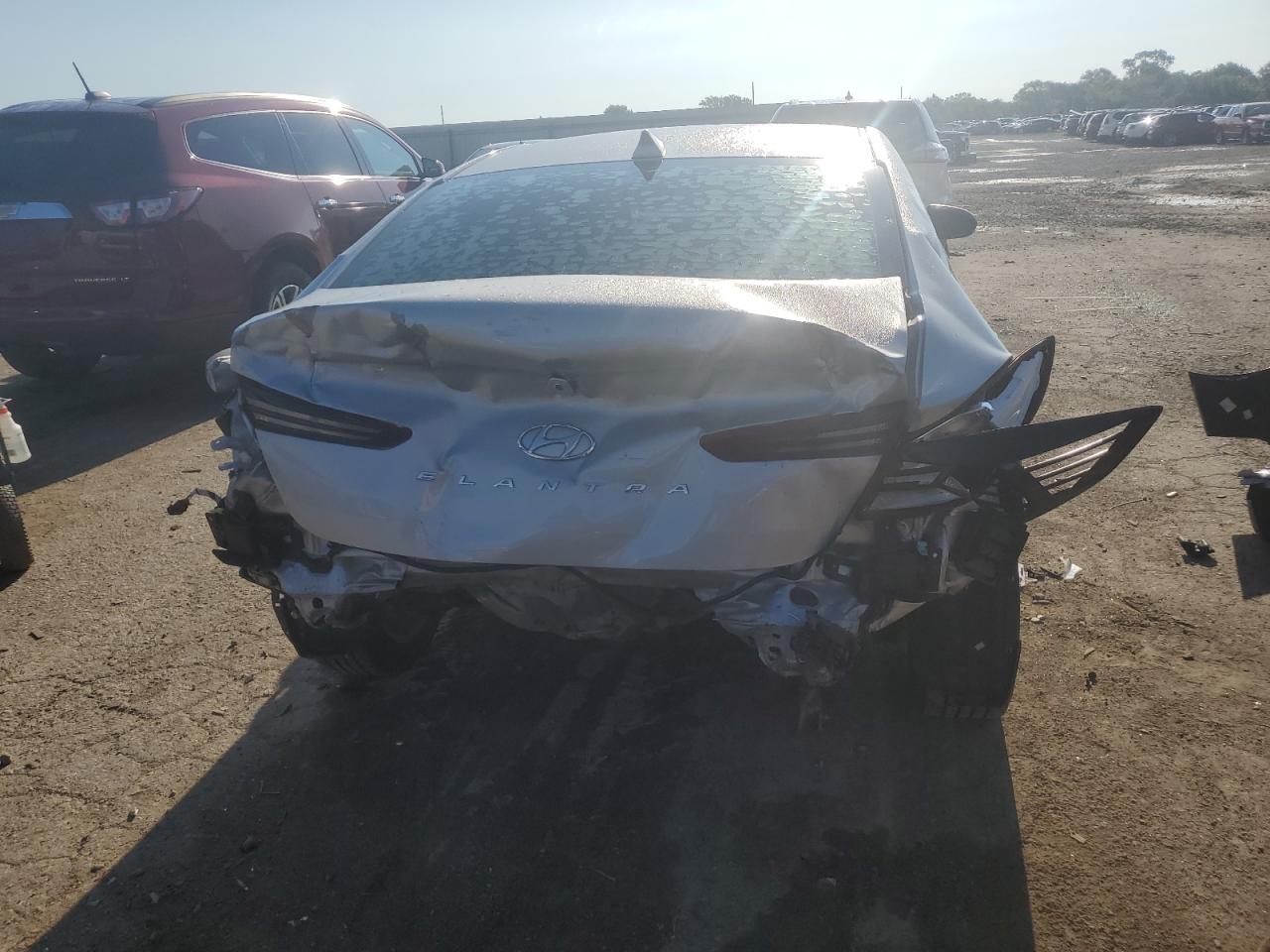 2019 Hyundai Elantra Sel - Фото 6