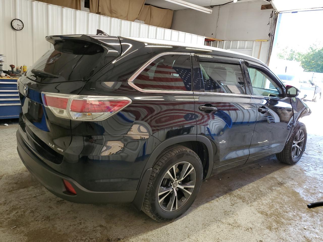 2016 Toyota Highlander Xle - Image 3