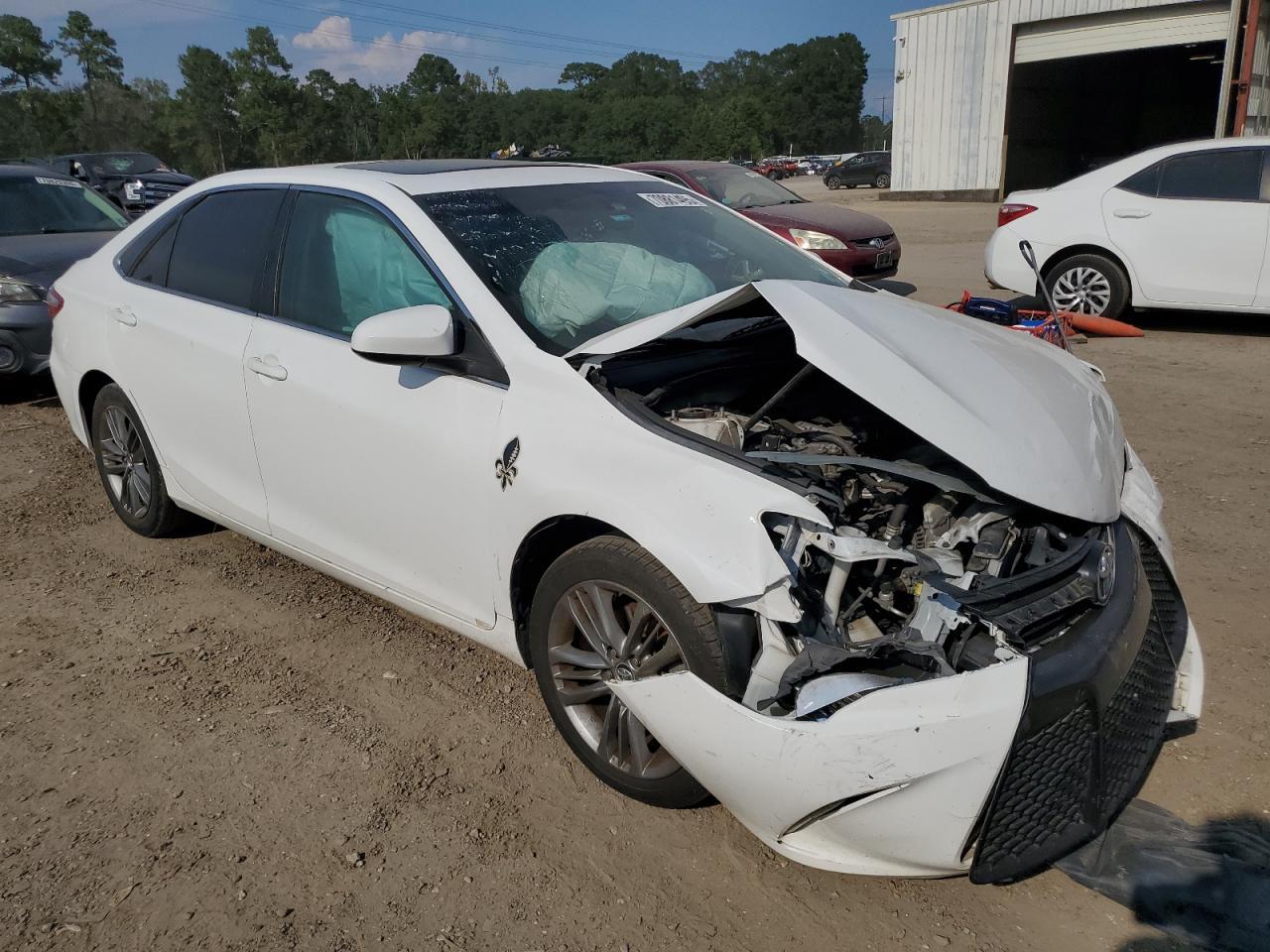 2015 Toyota Camry Le - Фото 4