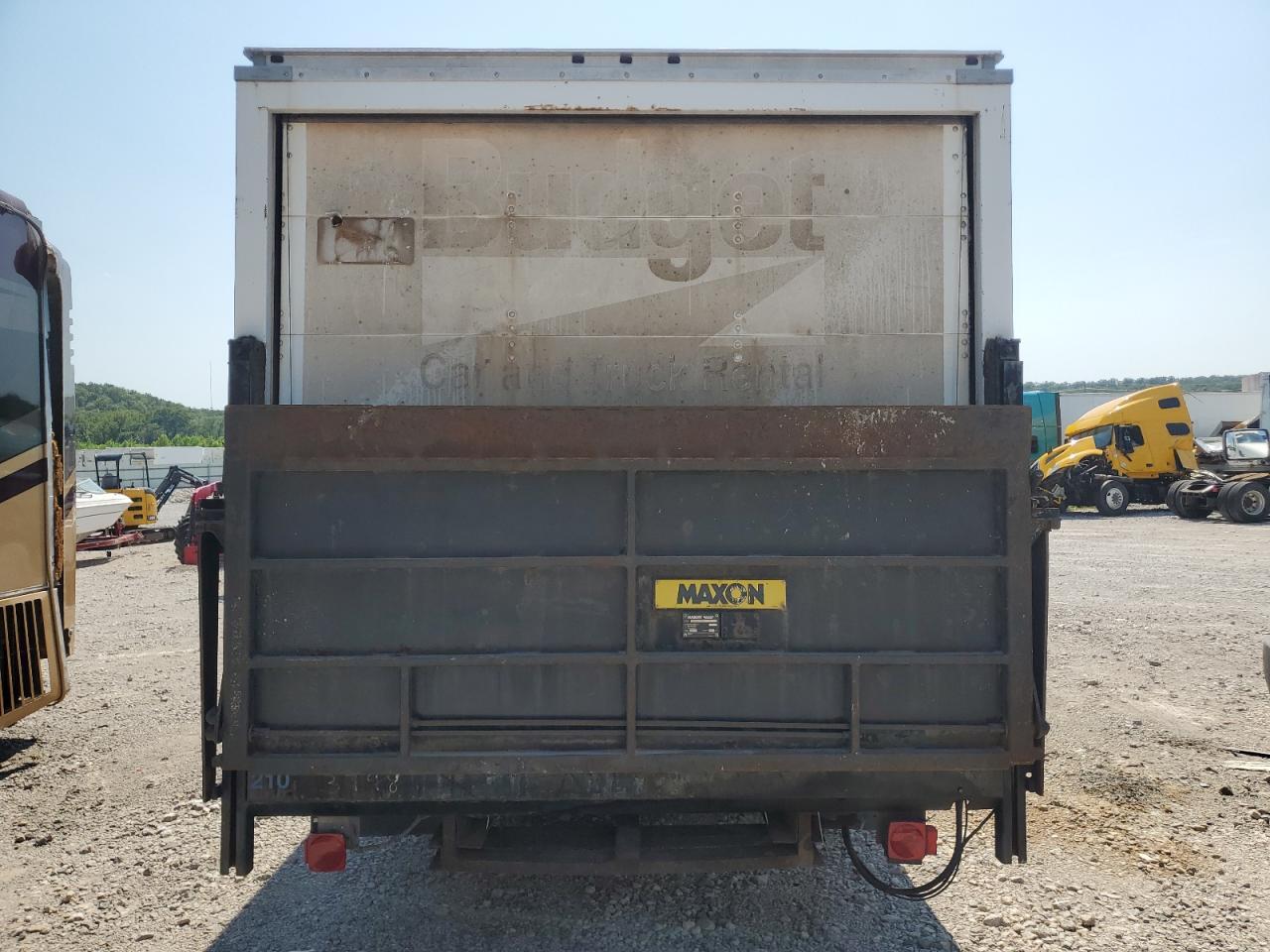 2011 GMC Savana Cutaway G3500 - Фото 6