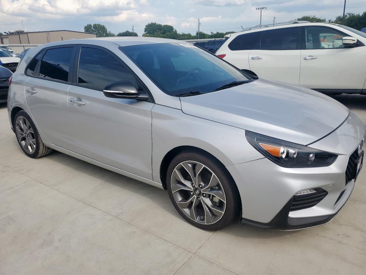 2019 Hyundai Elantra Gt N Line - Image 4