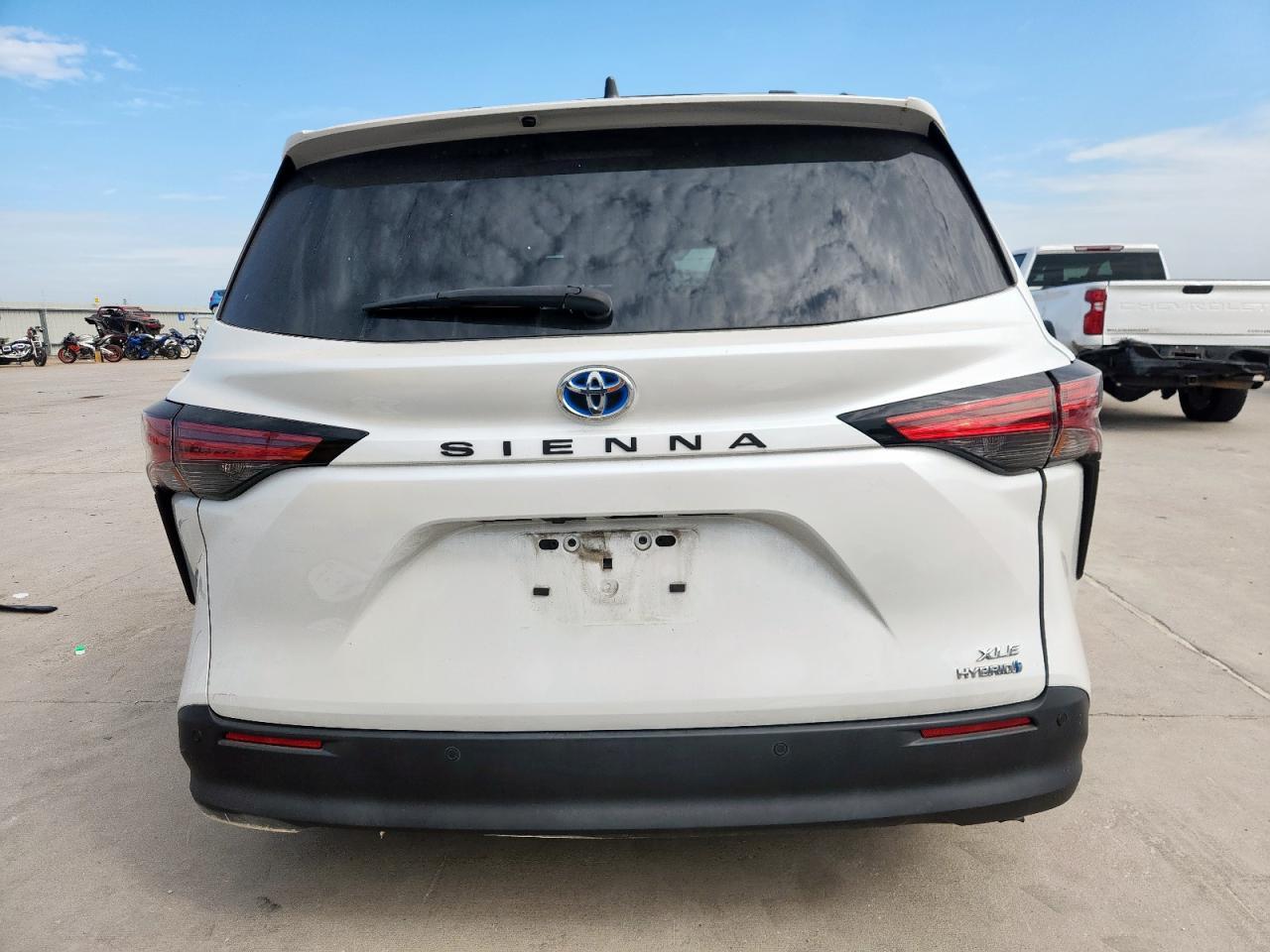 2022 Toyota Sienna Xle - Фото 6