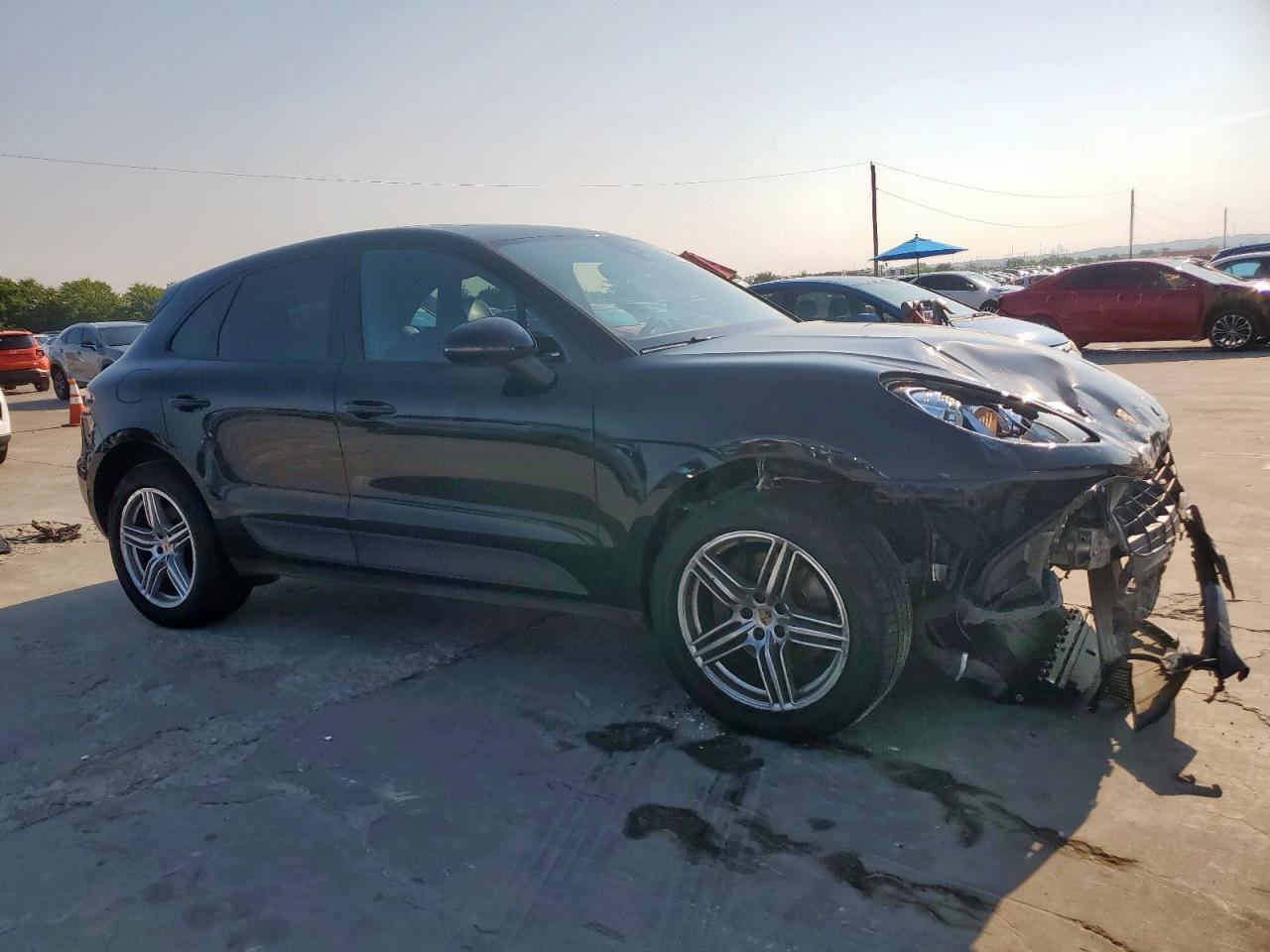 2017 Porsche Macan - Image 4
