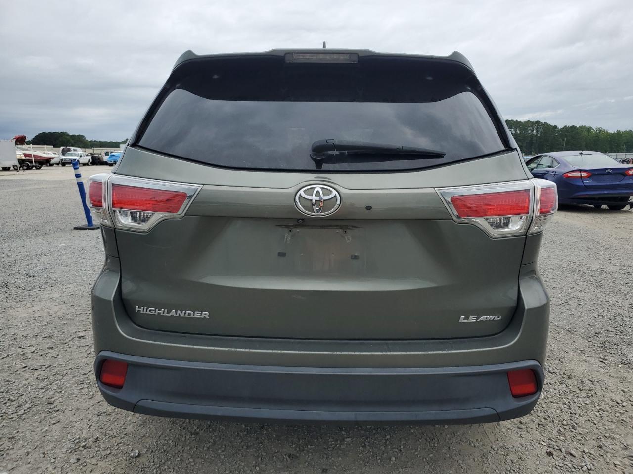 2014 Toyota Highlander Le - Фото 6