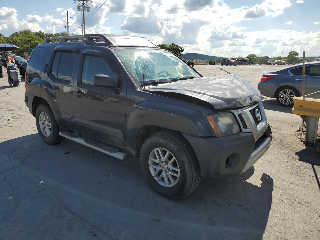 2014 Nissan Xterra X - Image 4