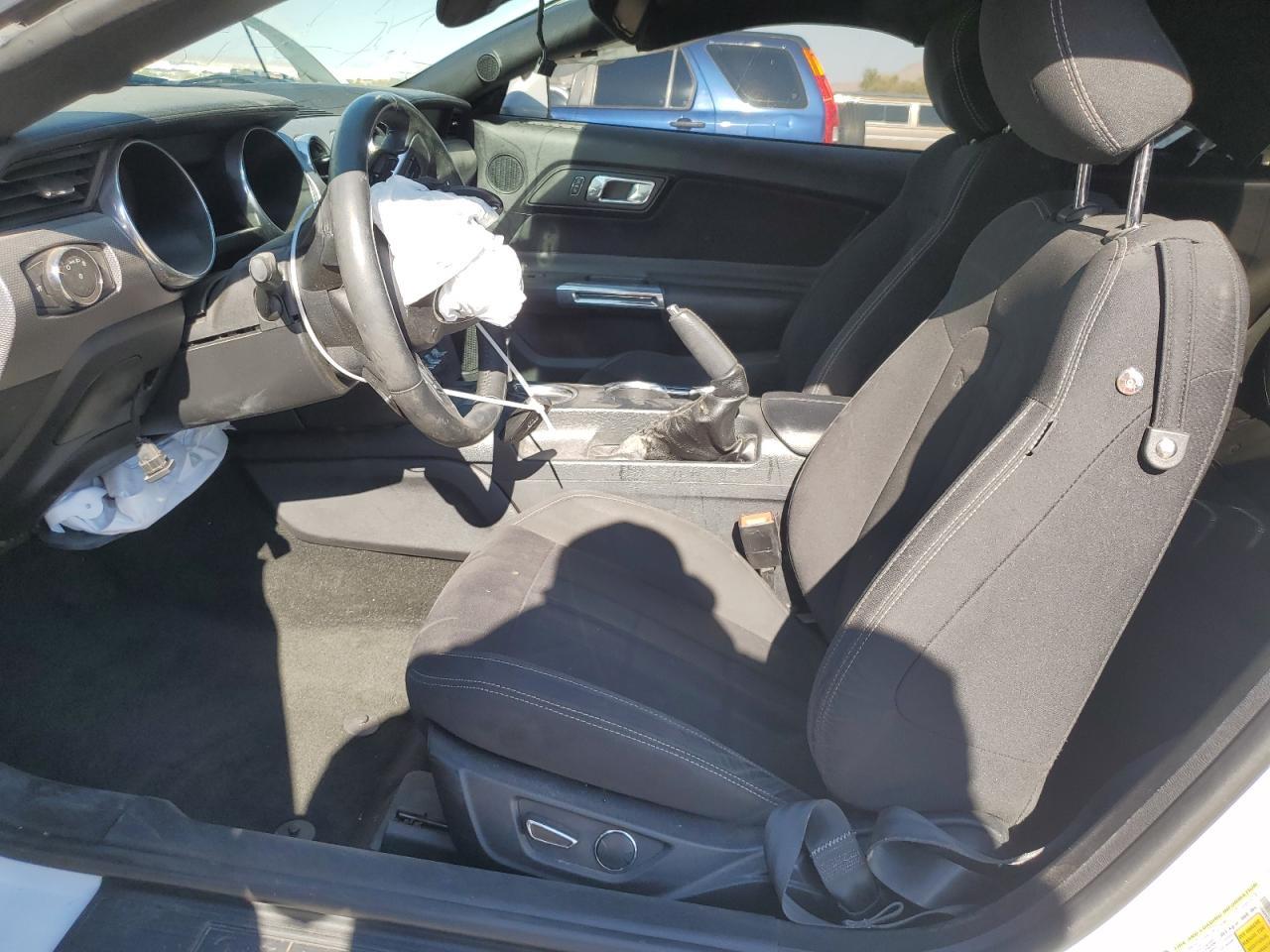 2018 Ford Mustang - Фото 7