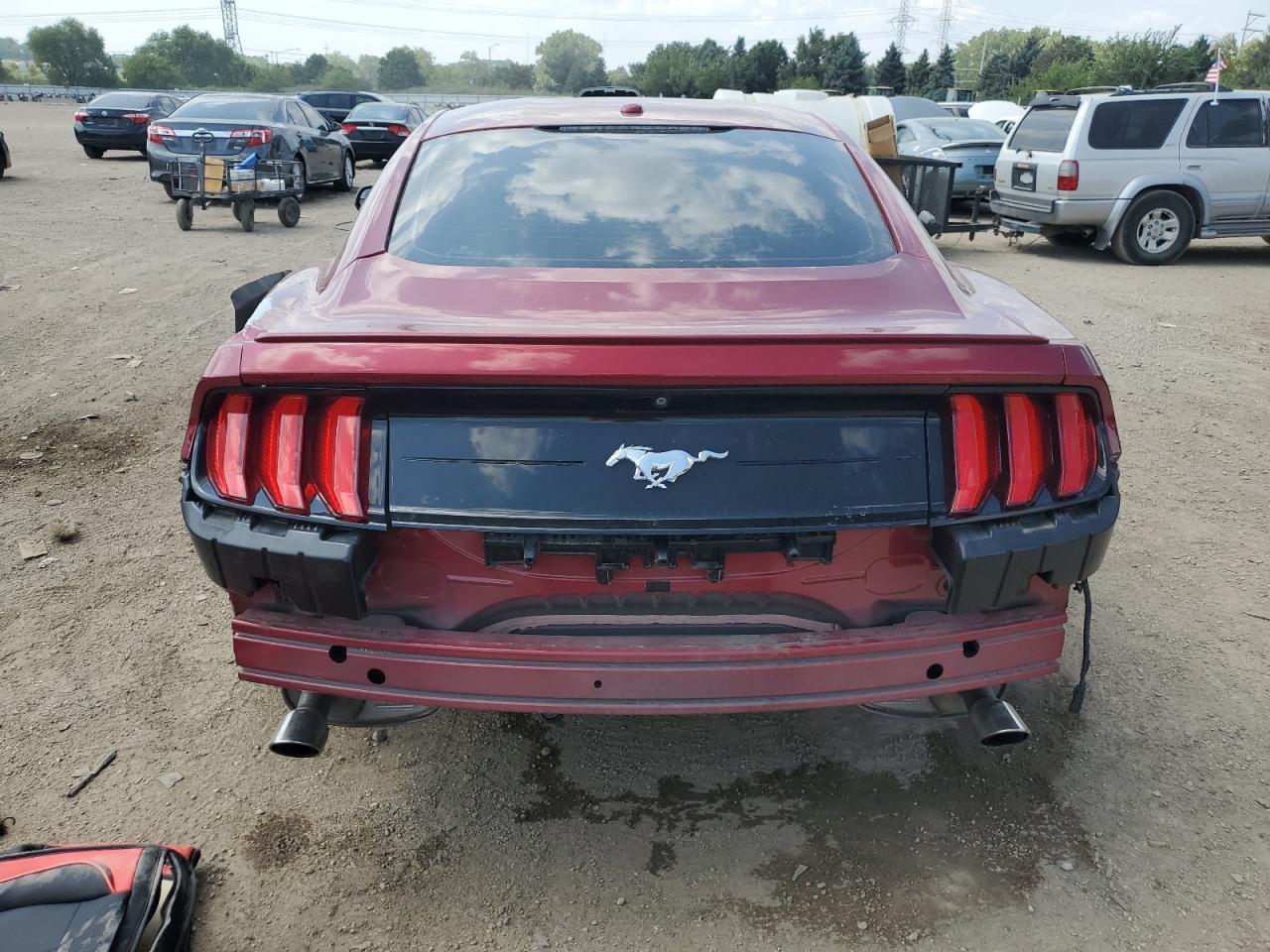 2019 Ford Mustang - Фото 6