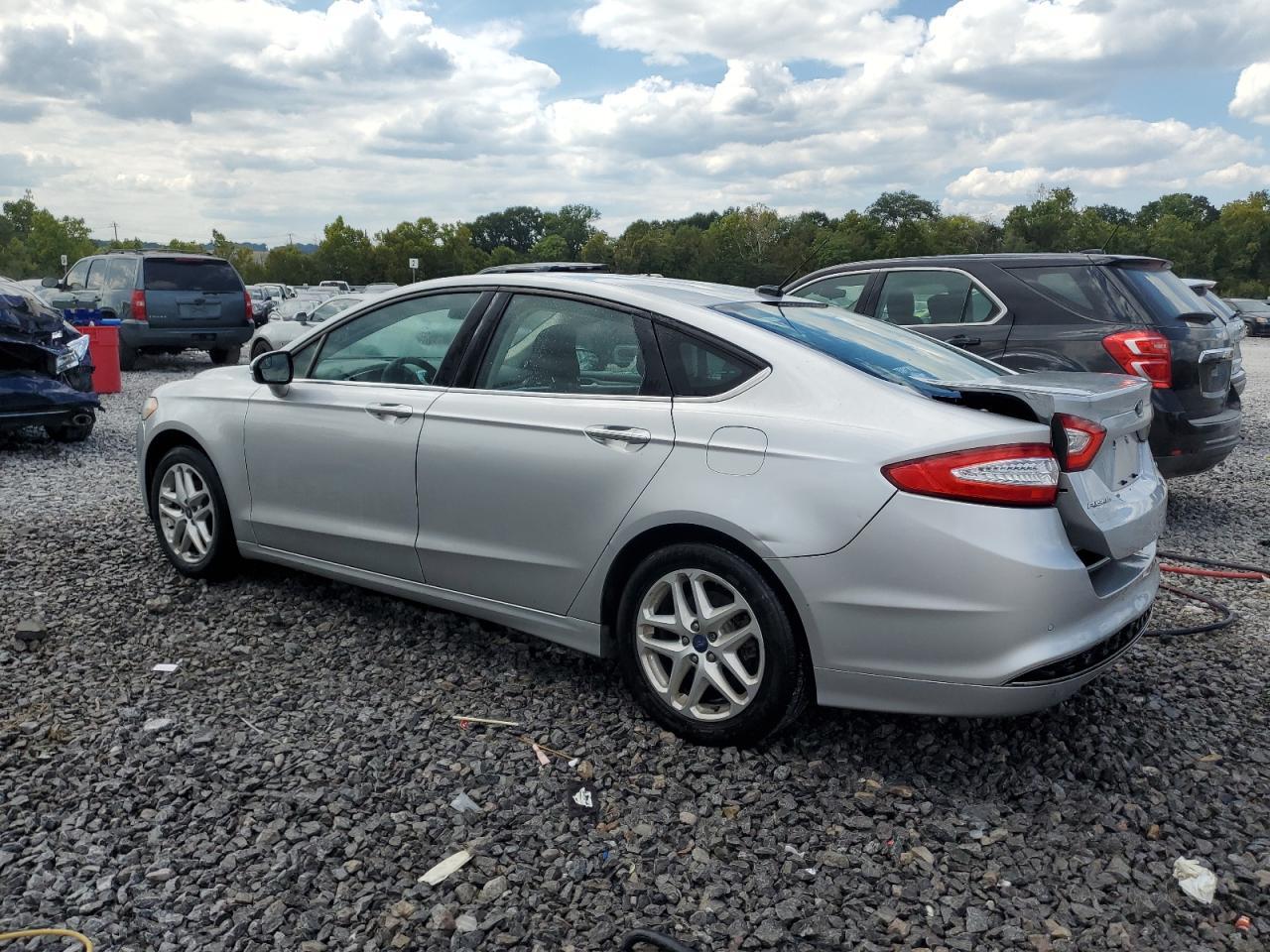 2014 Ford Fusion Se - Фото 2
