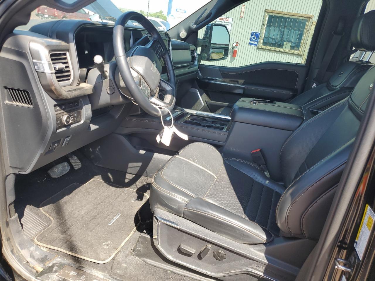 2024 Ford F350 Super Duty - Фото 7