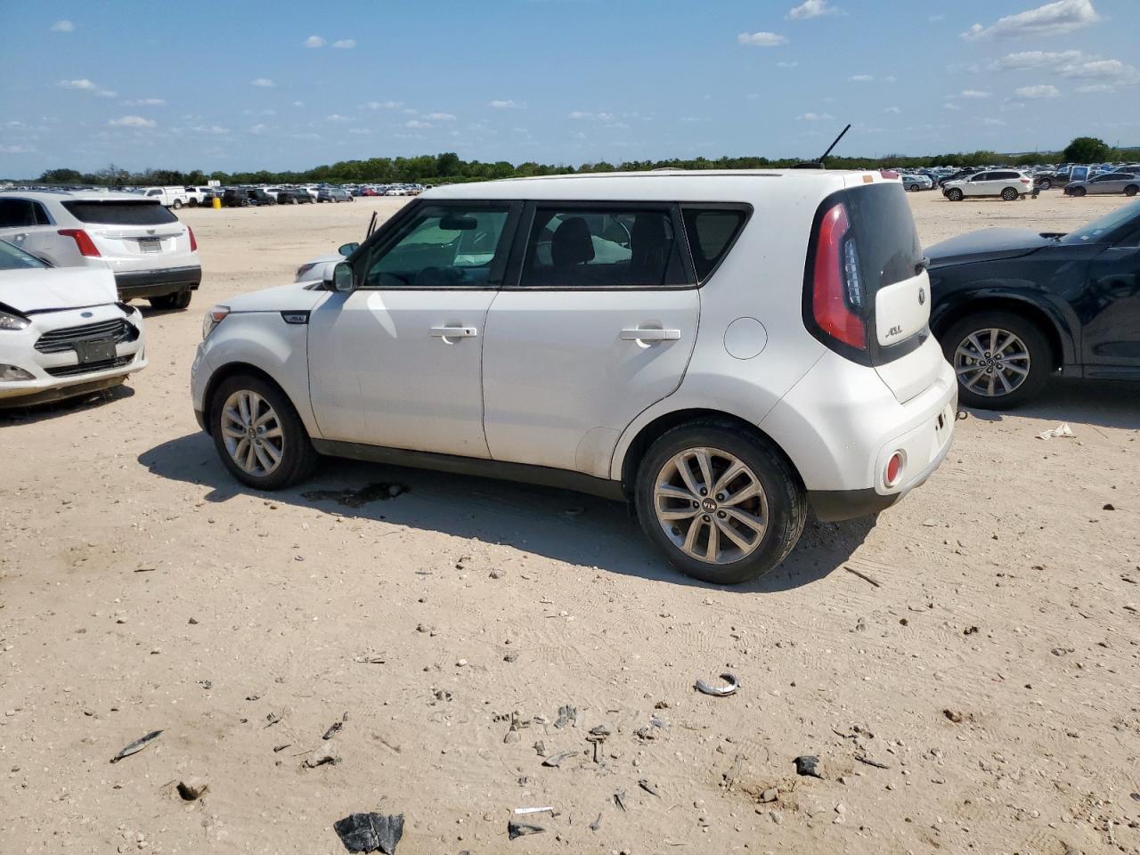 2017 Kia Soul + - Фото 2