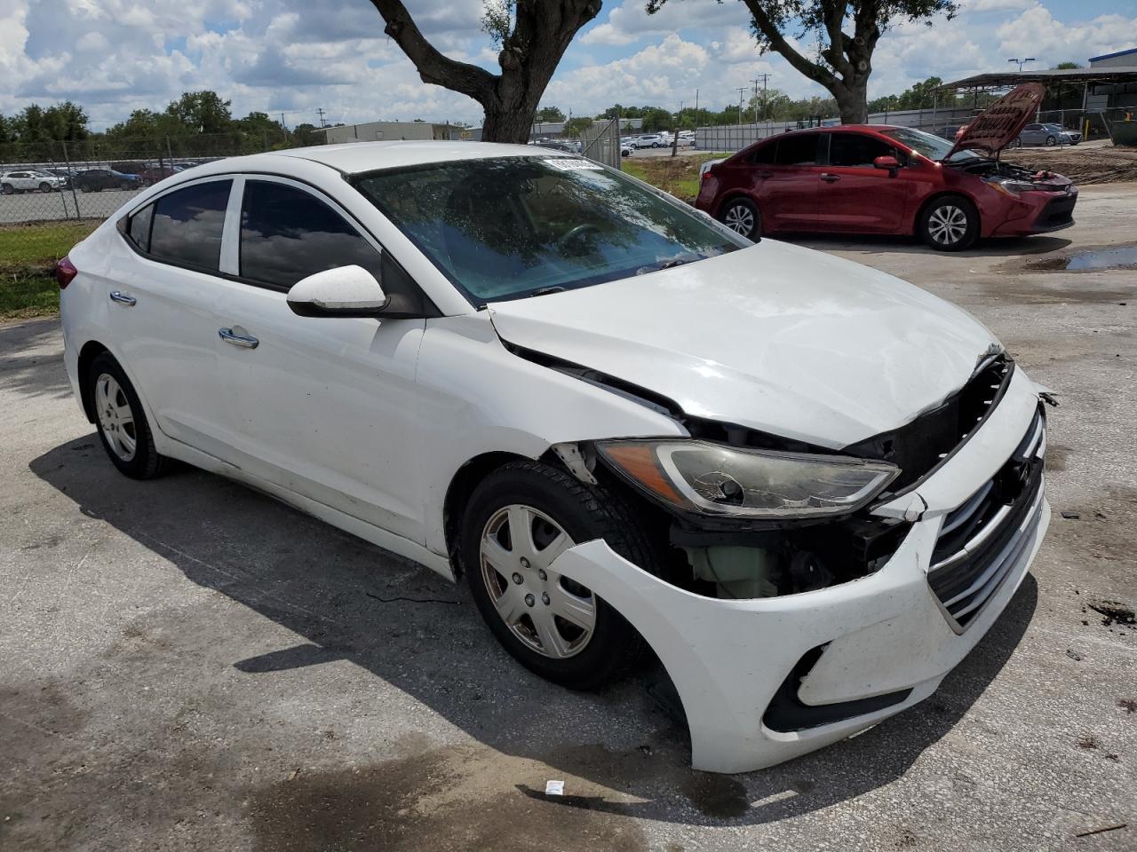 2017 Hyundai Elantra Se - Фото 4