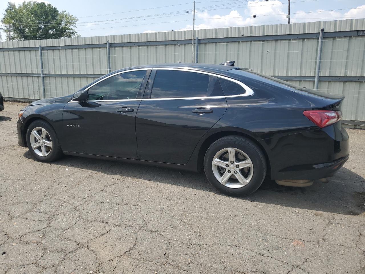 2020 Chevrolet Malibu Lt - Image 2