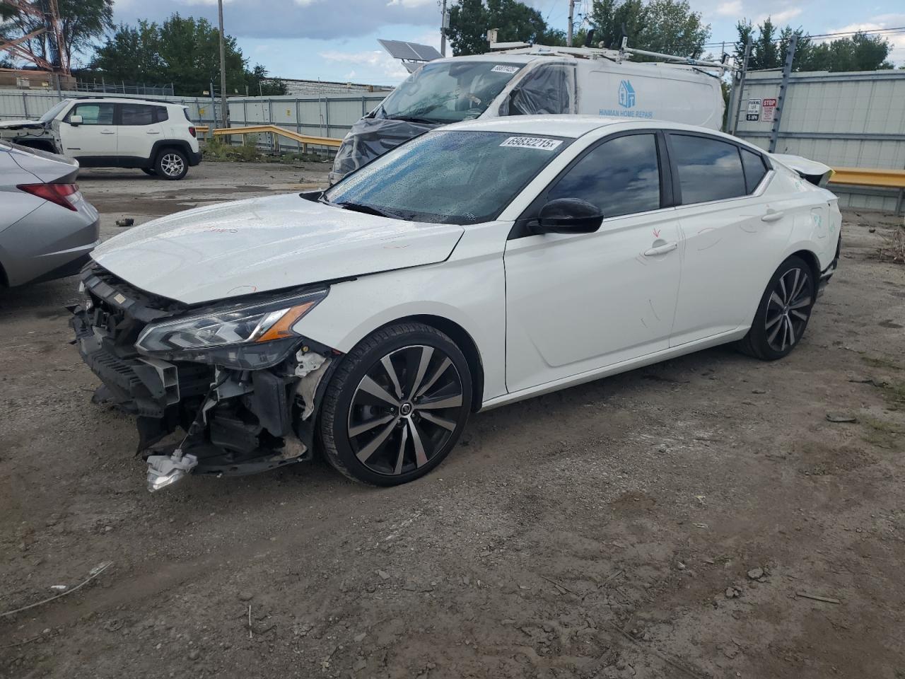 2022 Nissan Altima Sr