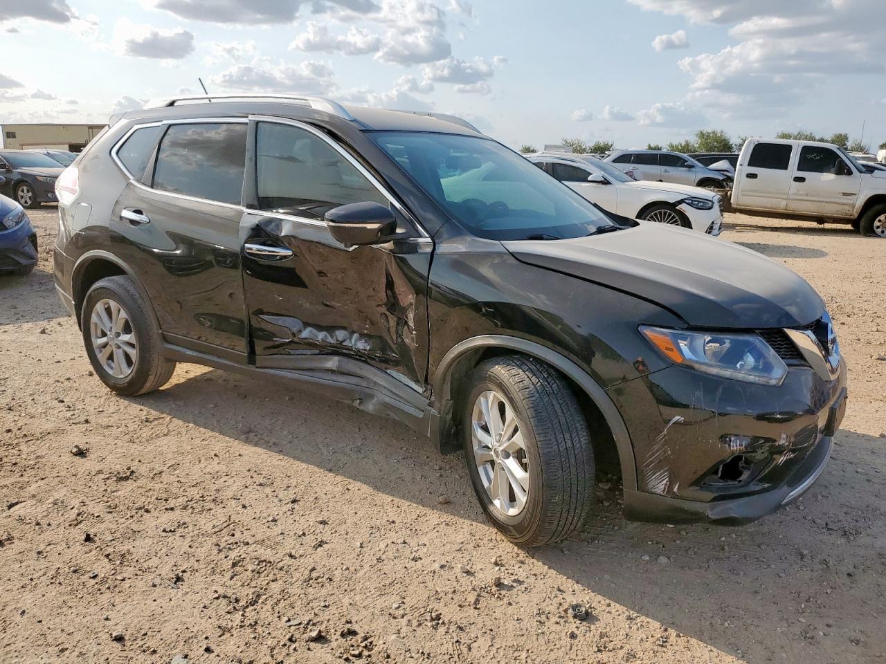 2015 Nissan Rogue S - Image 4