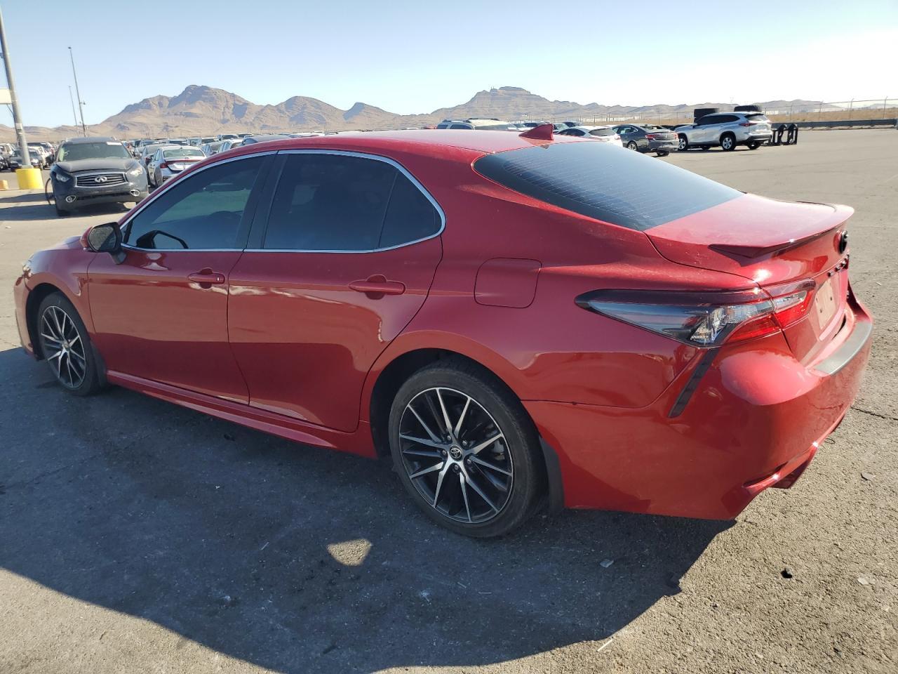 2022 Toyota Camry Se - Image 2