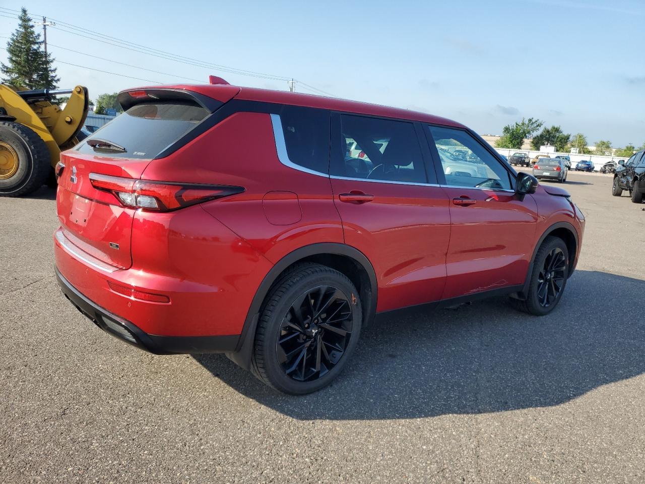 2023 Mitsubishi Outlander Se - Image 3