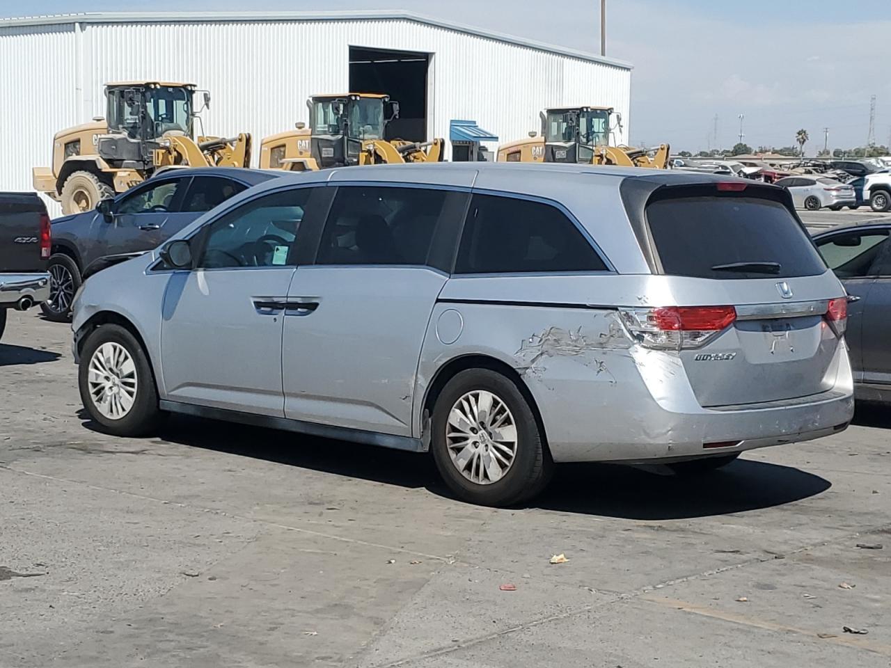 2015 Honda Odyssey Lx - Фото 2
