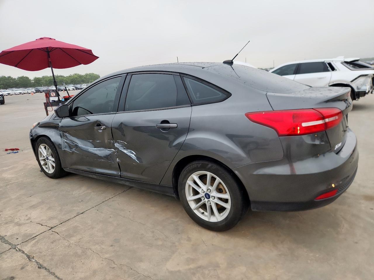 2018 Ford Focus Se - Фото 2