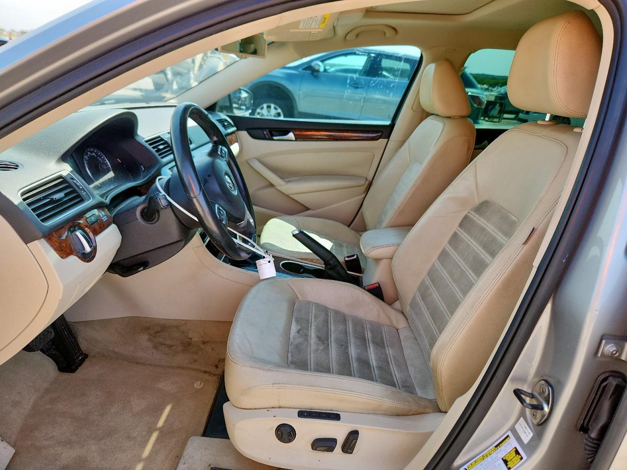 2013 Volkswagen Passat Sel - Фото 7