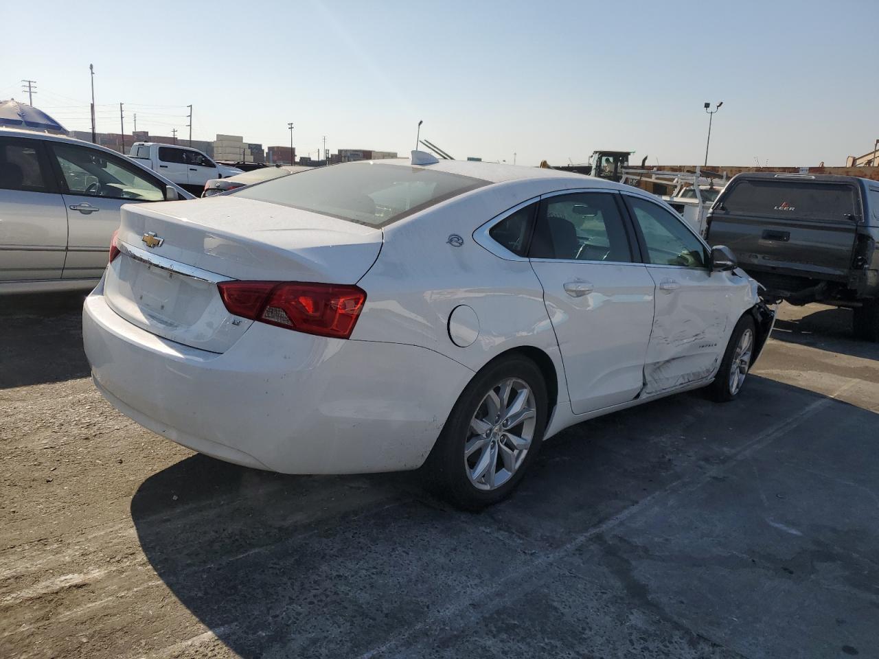 2018 Chevrolet Impala Lt - Фото 3